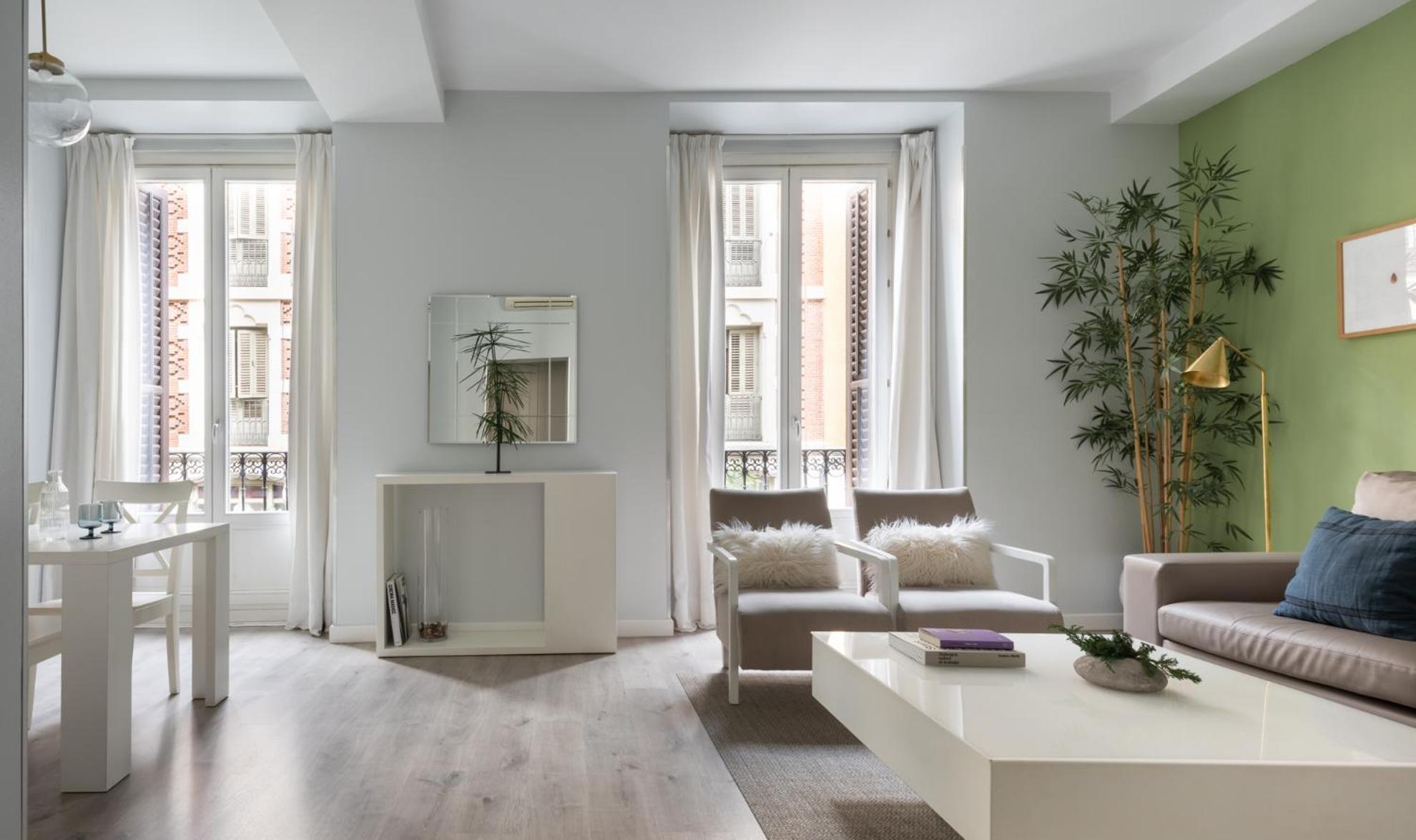 Carretas Apartments Madrid Exterior photo