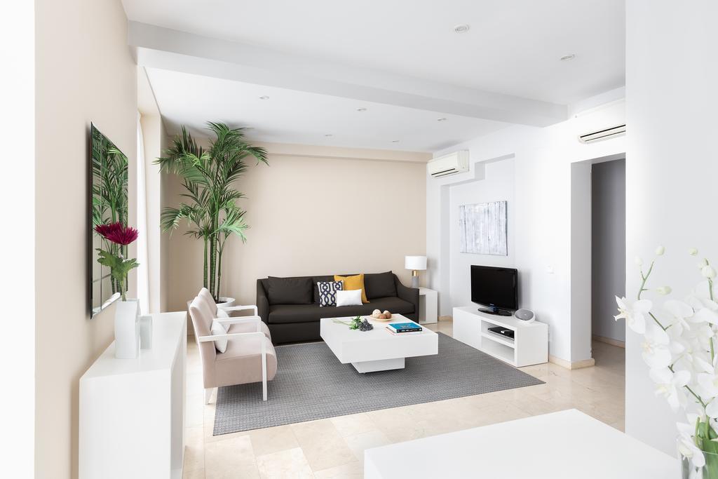 Carretas Apartments Madrid Exterior photo